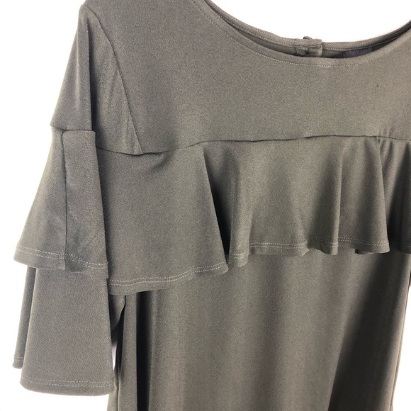 Olive Green Ruffle front blouse size: 1X - Picture 3 of 9